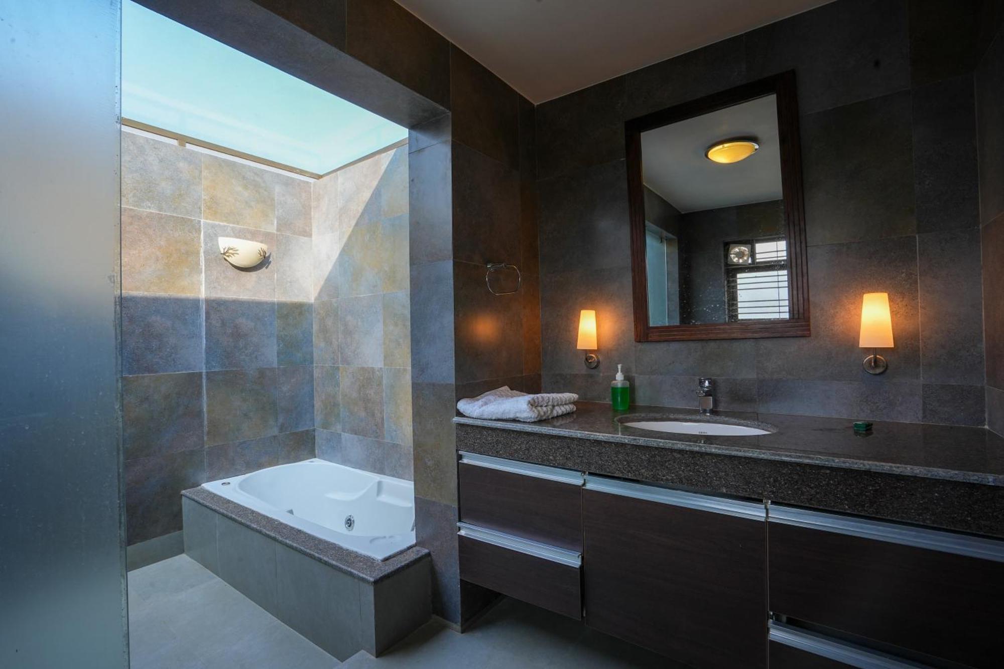 E&G Green Courts Resort At Koroli Hill Station Nashik Extérieur photo