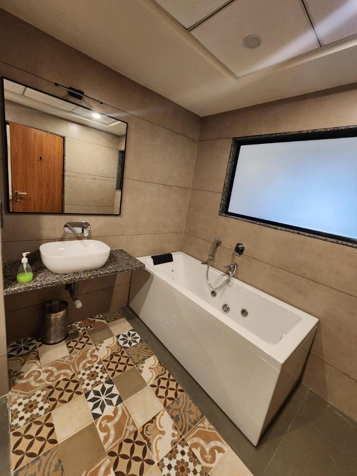 E&G Green Courts Resort At Koroli Hill Station Nashik Extérieur photo
