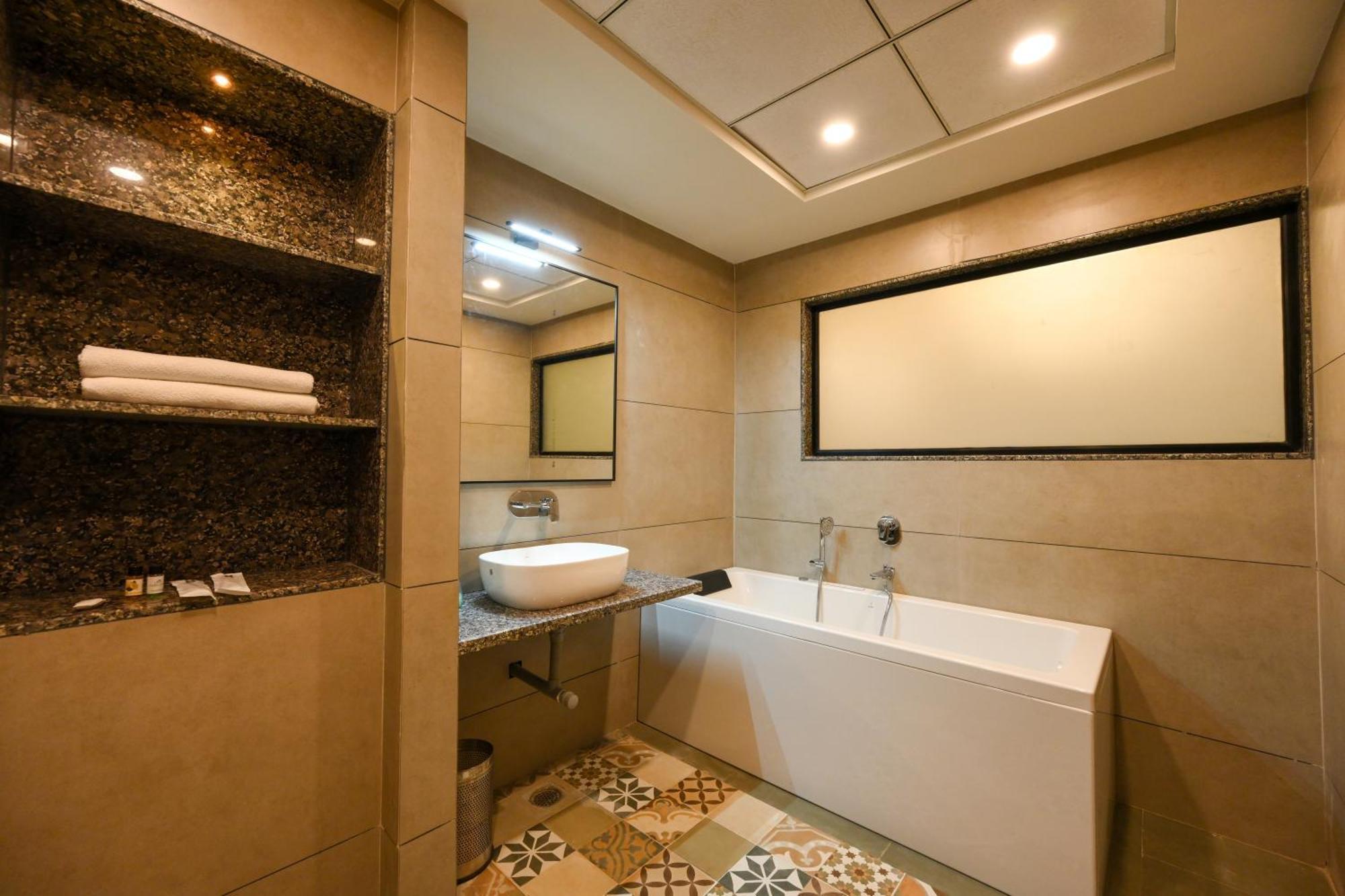 E&G Green Courts Resort At Koroli Hill Station Nashik Extérieur photo